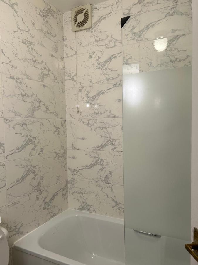 West Kensington Apartment London Bagian luar foto